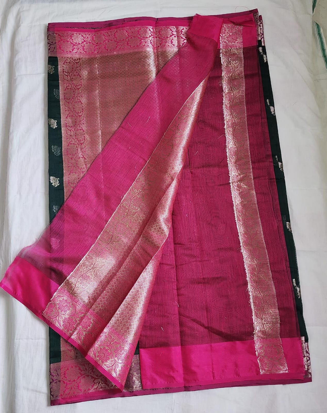 Green Banaras Cotton-Silk Saree with Pink Border – Everyday Elegance with a Festive Touch