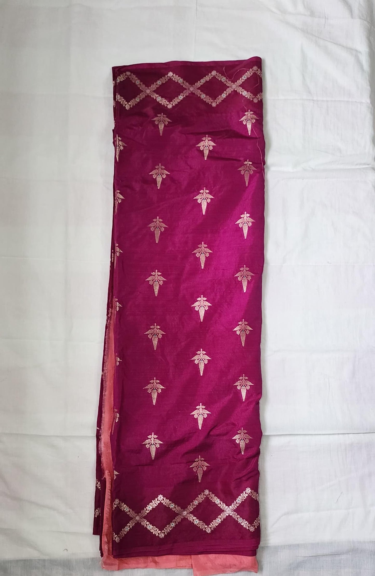 Pink Banaras Raw Mango Silk Saree with Rich Peach Pallu – A Symphony of Elegance and Contrast