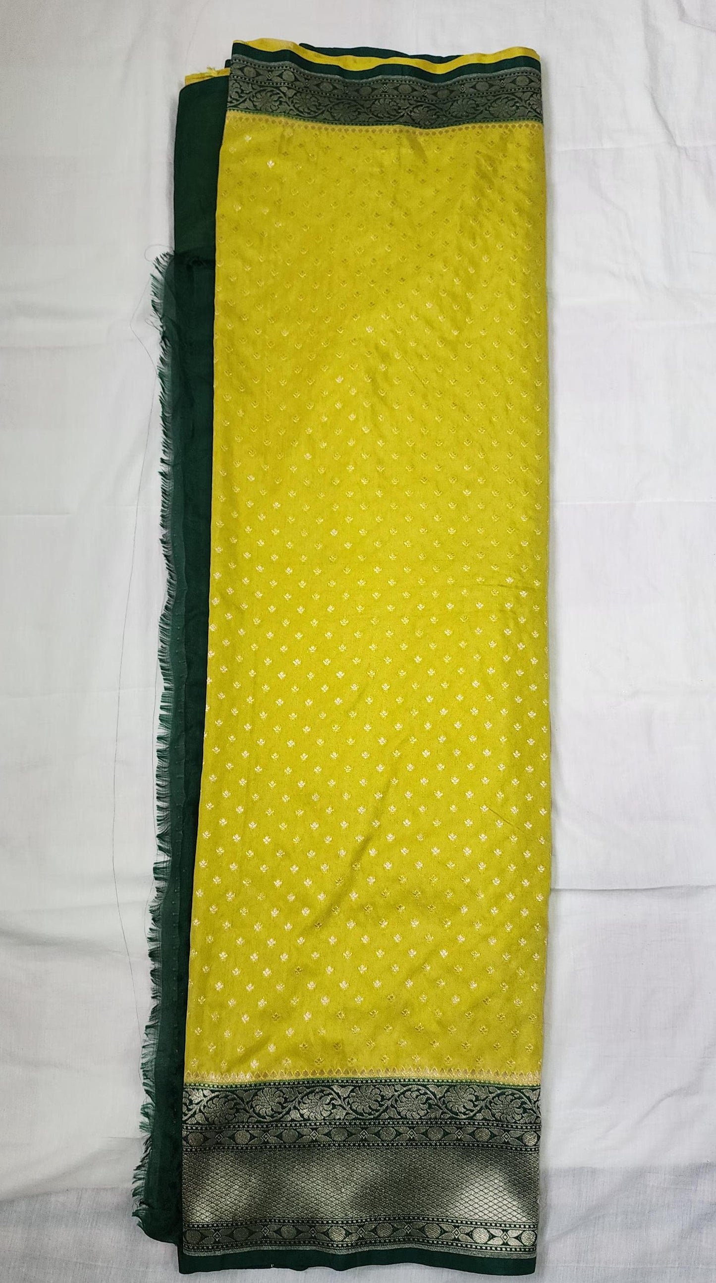 Banaras Khadi Georgette Silk Saree with Rich Green Pallu – Earthy Elegance with a Regal Touch