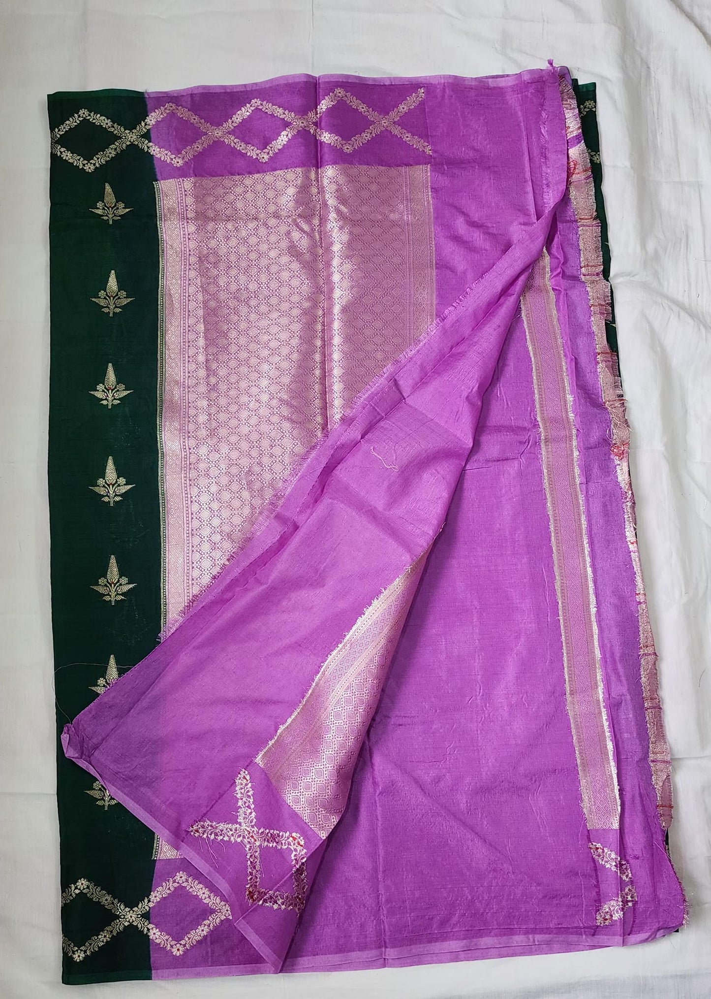 Green Banaras Raw Mango Silk Saree with Rich Violet Pallu – A Bold Blend of Grace and Grandeur
