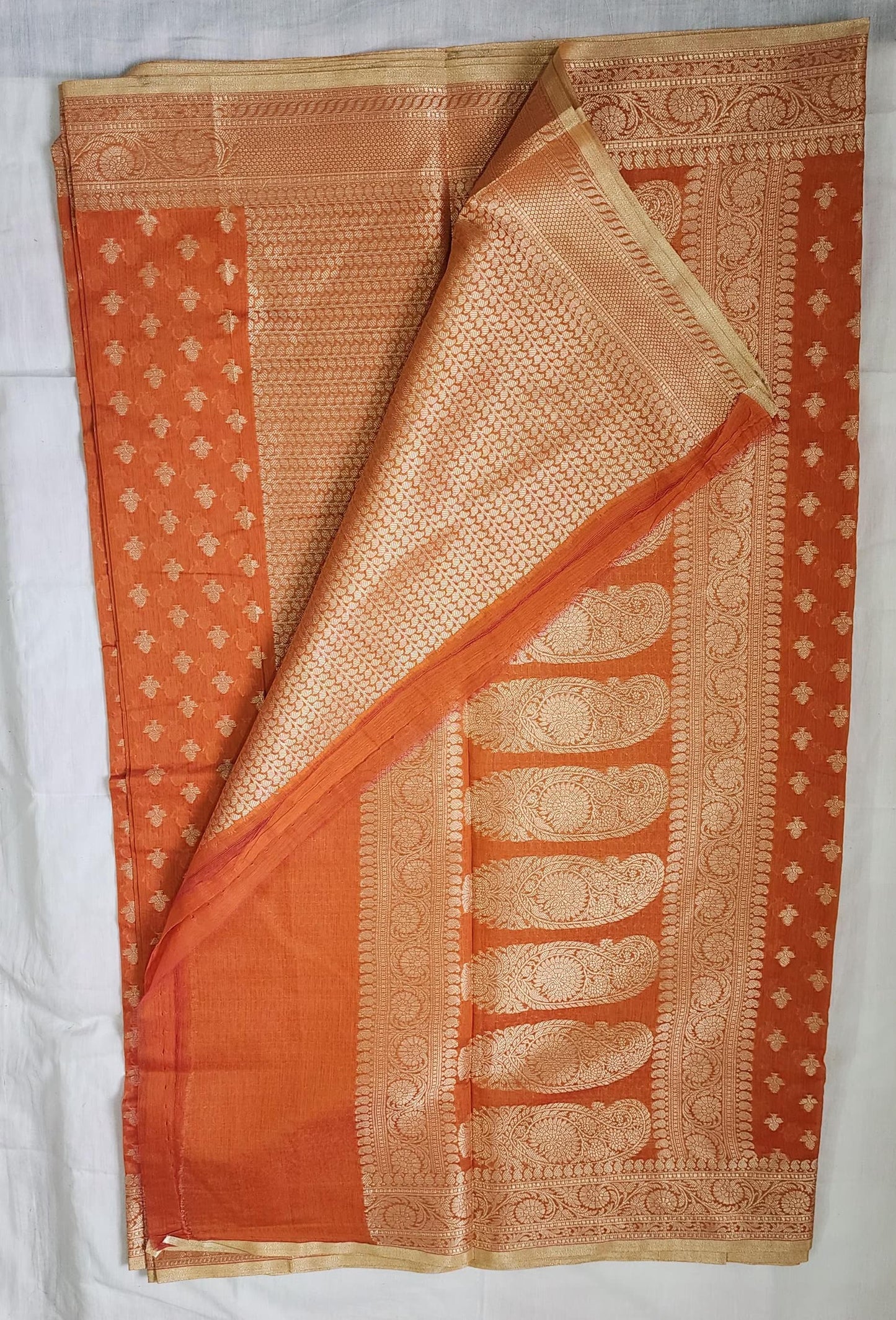 Orange Banaras Cotton-Silk Saree with Rich Pallu & Zari Border – Radiant Tradition for Every Occasion