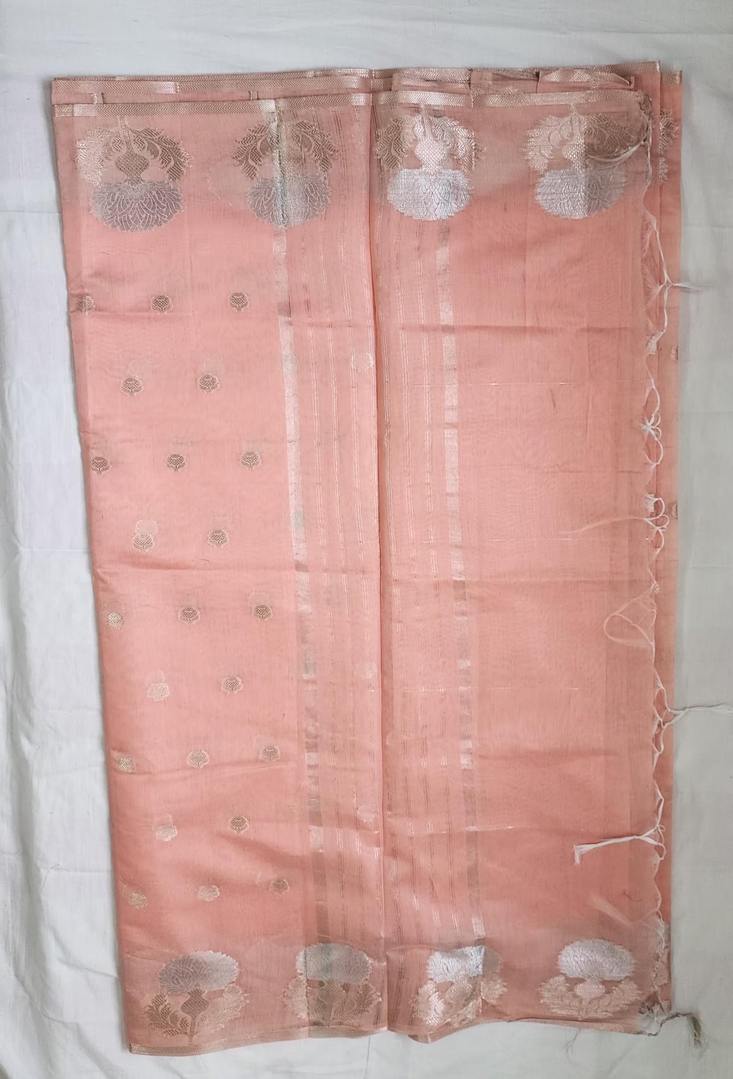 Banaras Cotton-Silk Saree with Rich Pallu – Subtle Elegance for Every Occasion