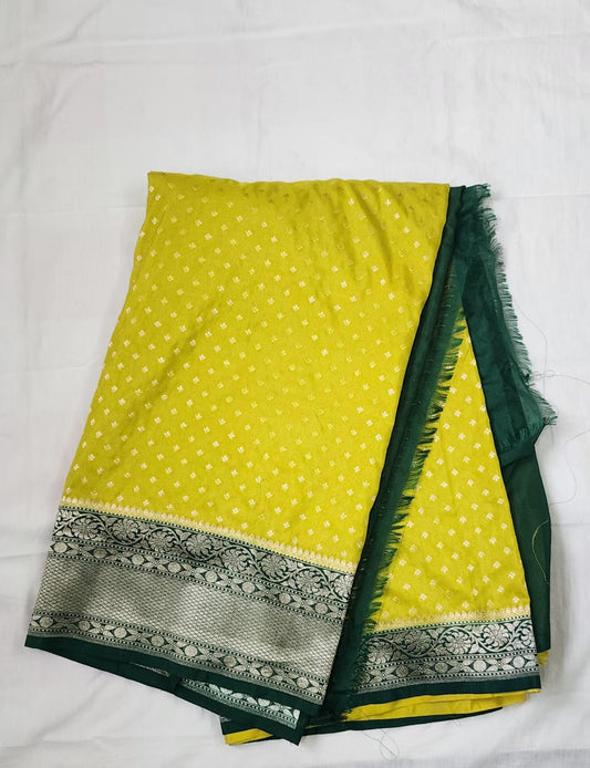 Banaras Khadi Georgette Silk Saree with Rich Green Pallu – Earthy Elegance with a Regal Touch