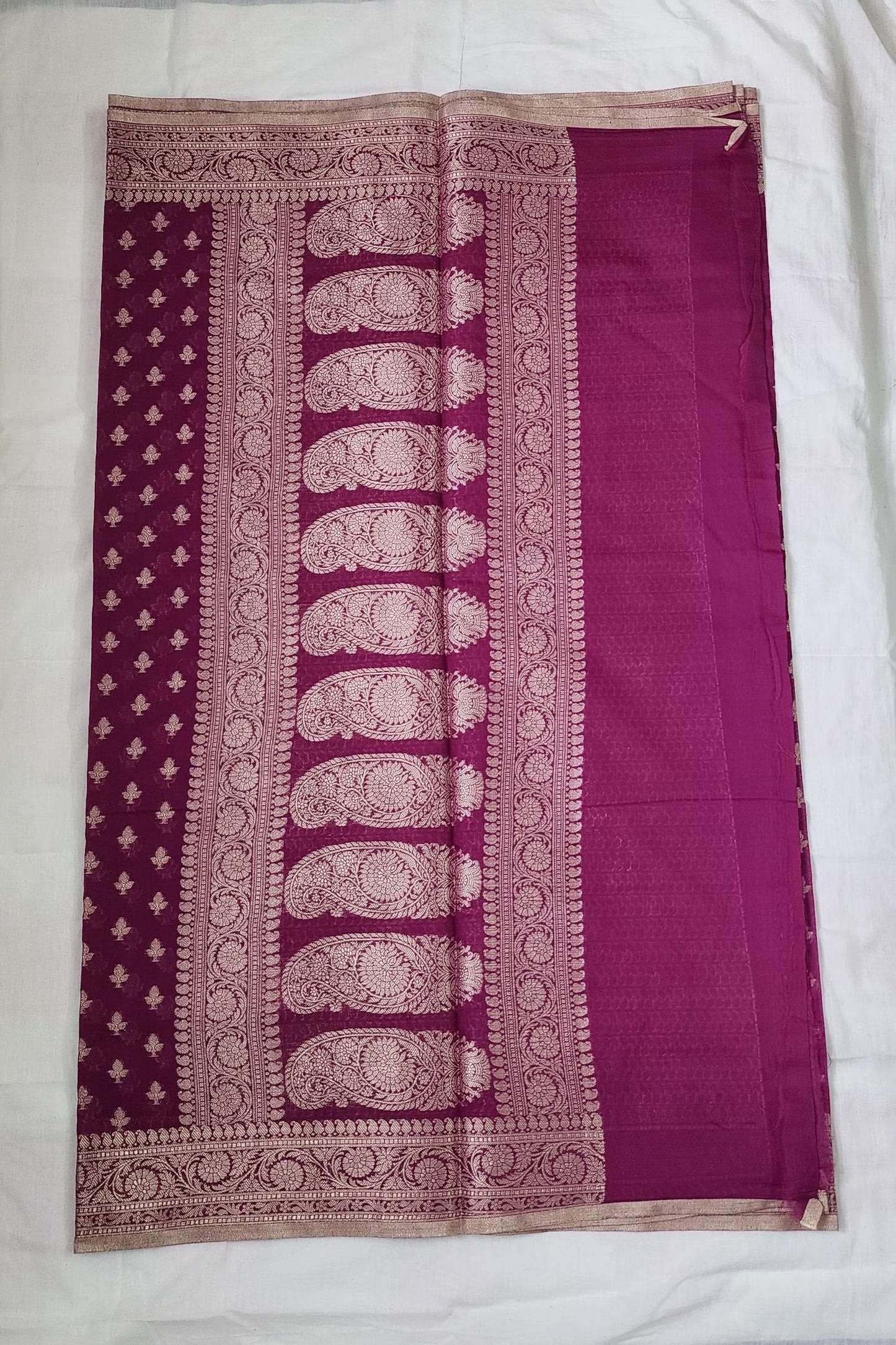 Radiant Burgandy Banarasi Cotton Silk Saree with Rich Zari Border & Pallu – Festive & Elegant Wear