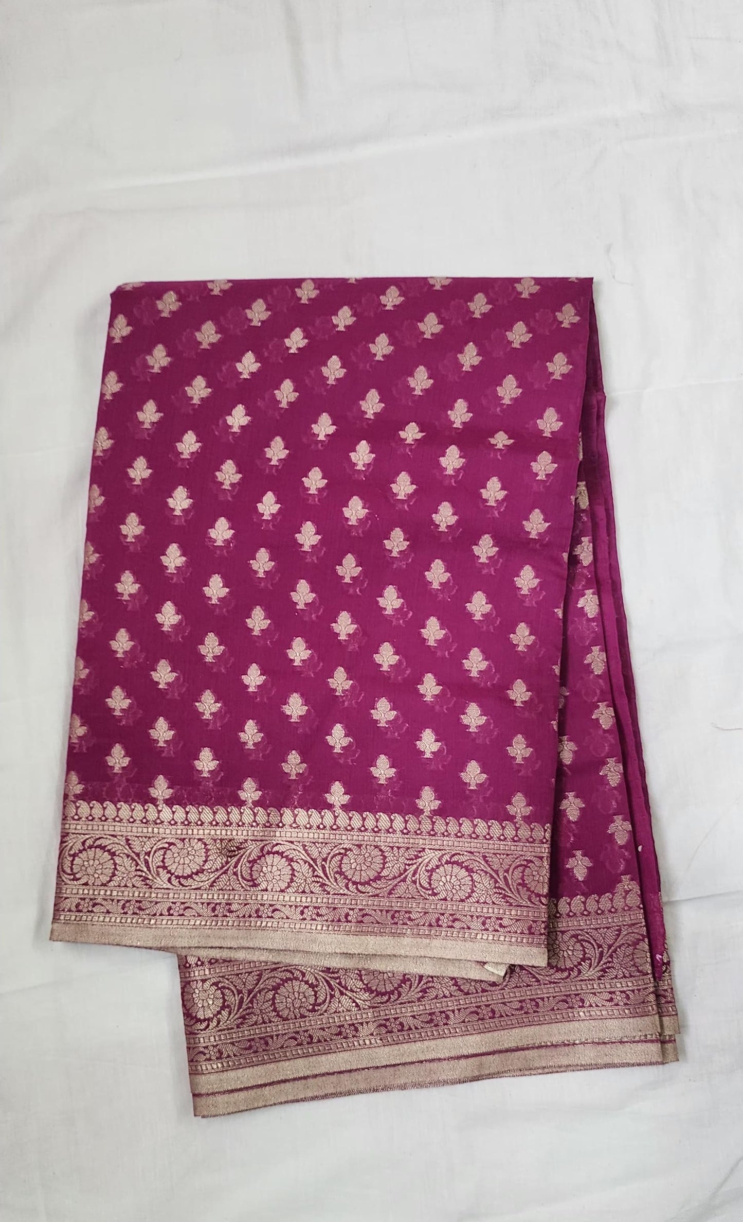 Radiant Burgandy Banarasi Cotton Silk Saree with Rich Zari Border & Pallu – Festive & Elegant Wear
