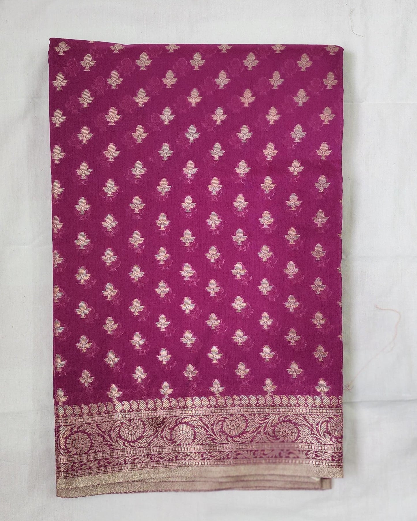 Radiant Burgandy Banarasi Cotton Silk Saree with Rich Zari Border & Pallu – Festive & Elegant Wear