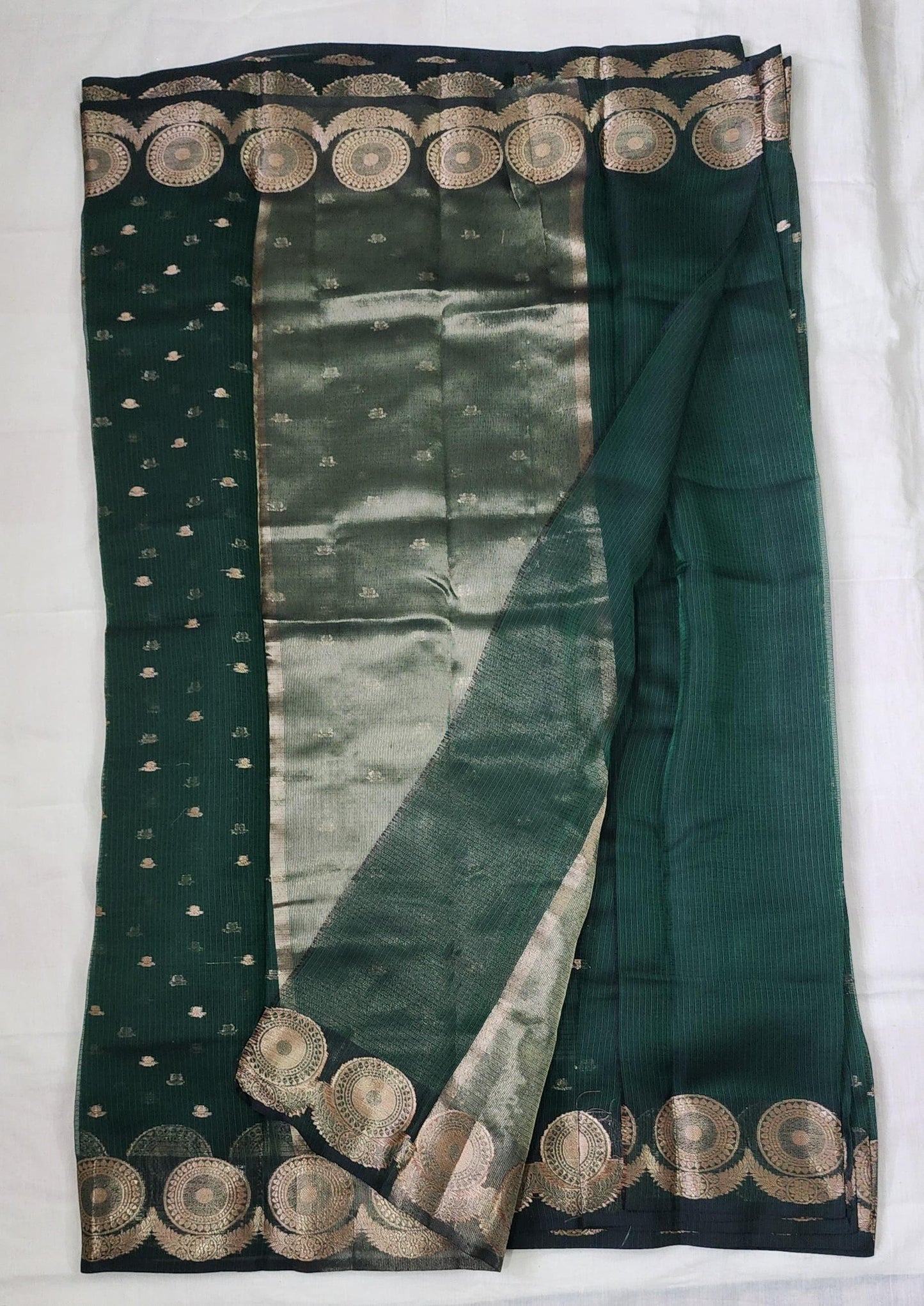 Elegant Green Banarasi Cotton Silk Saree with Rich Zari Border & Pallu – Perfect for Festive & Everyday Wear